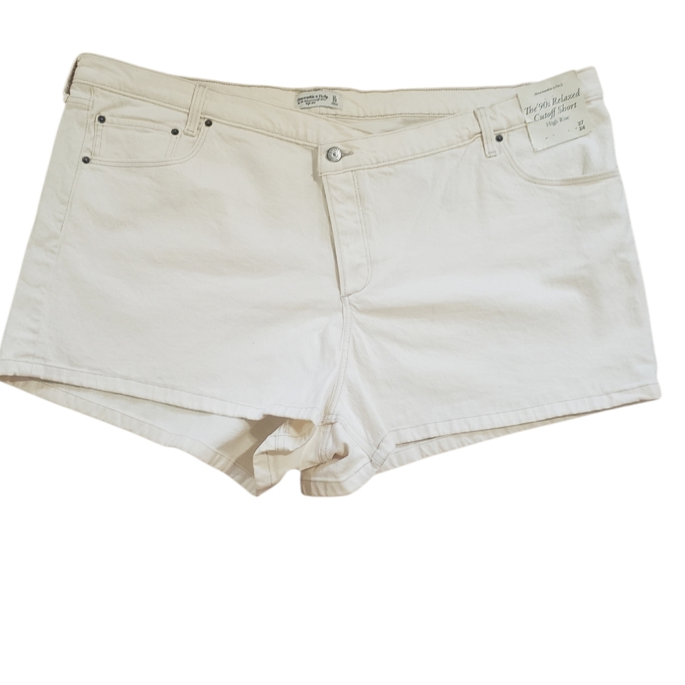 Abercrombie & Fitch White Shorts The 90's Relaxed Cutiff Shorts. 37/24 Plus Size
